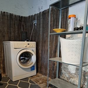 Machine à laver disponible, 5 € par lavage